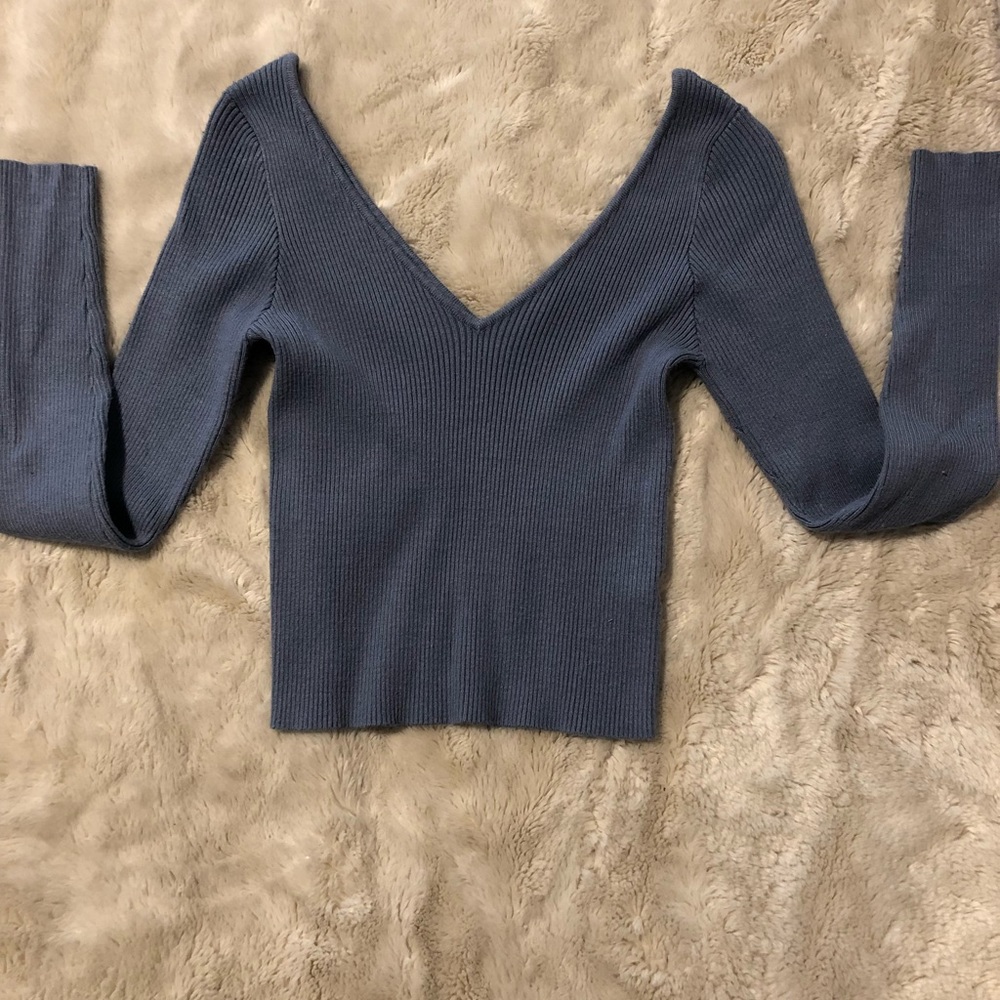 Long sleeve crop top
